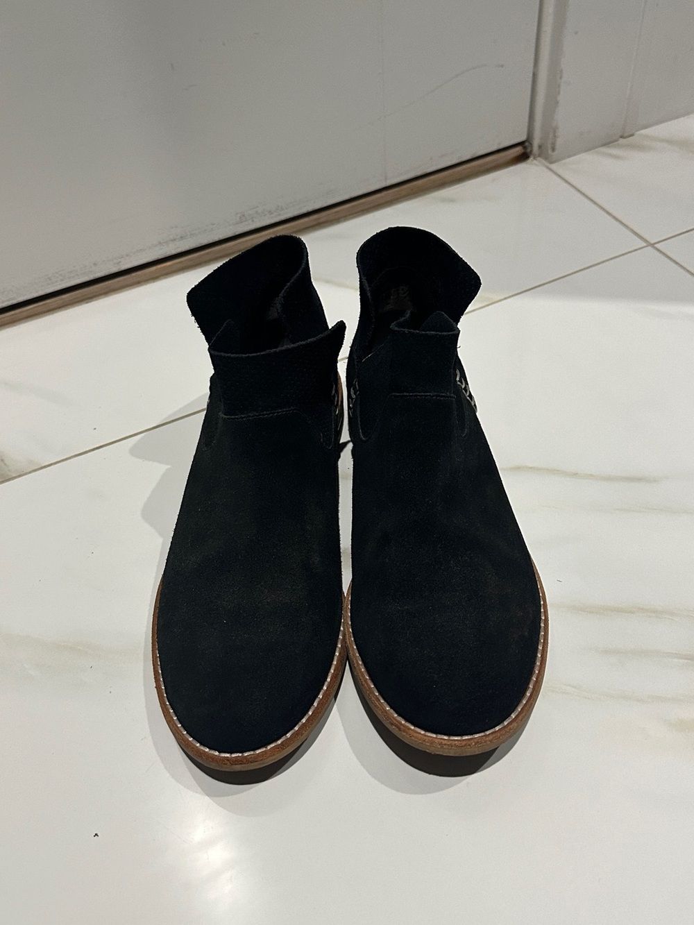 Women’s Clark’s Black Suede Chelsea Boots - Classic Slip-On Style